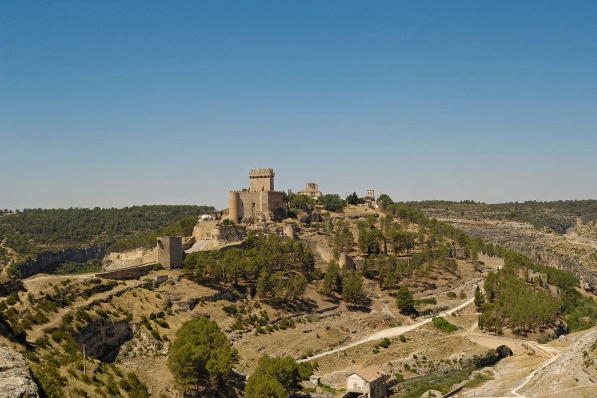 Un Castillo Del Siglo Xii El Hotel Parador Para Disfrutar Como Reyes