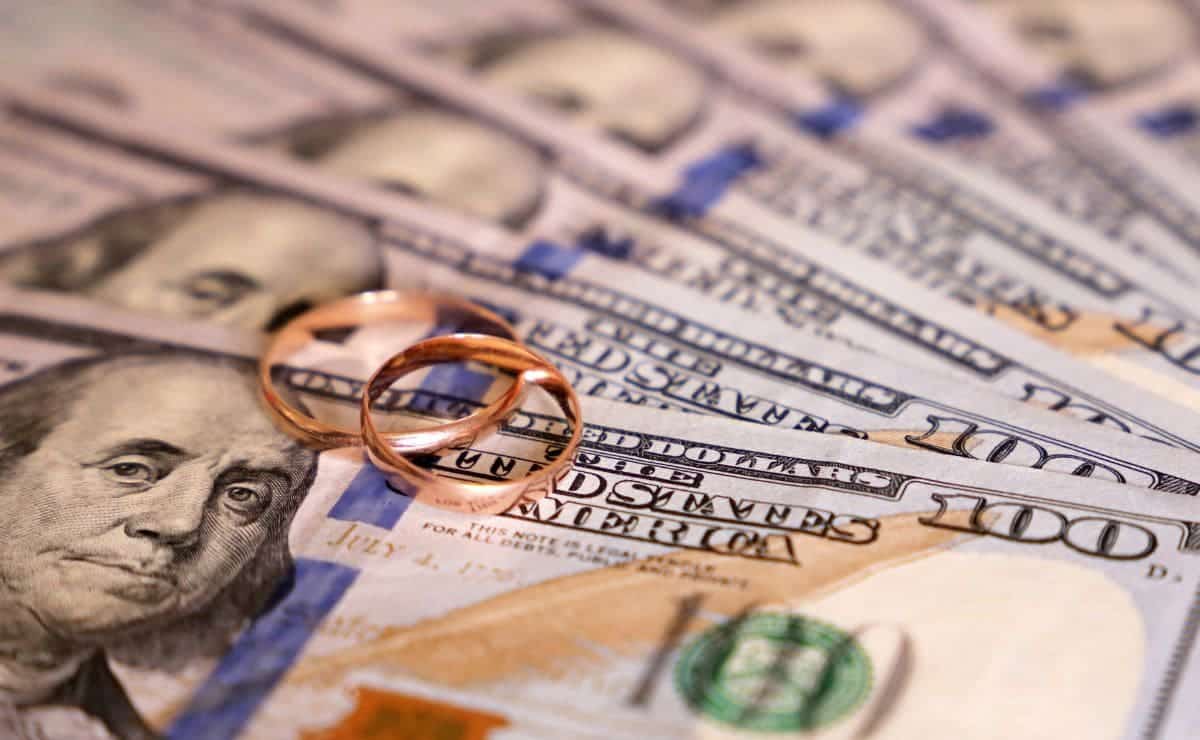 Do you lose money in Social Security if you get married?