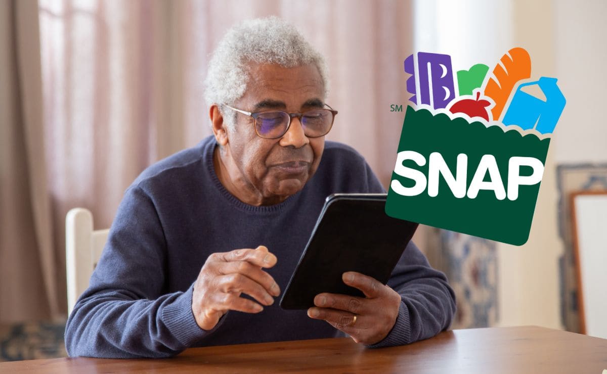 Find out if your age could be important to get the SNAP Food Stamps and Social Security at the same time