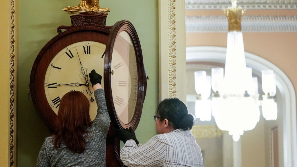 The end of Daylight Saving Time in the U.S.? 2025 could bring big