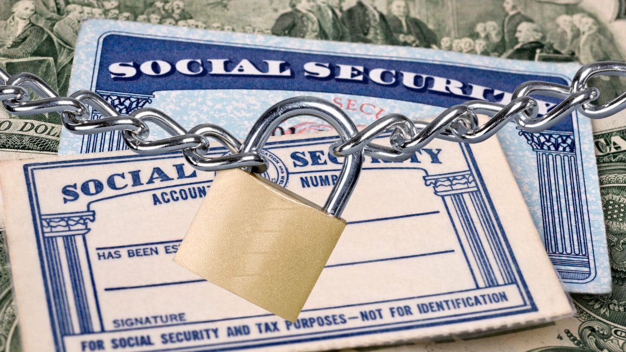 How to protect your identity after the leak of Social Security numbers in the U.S.