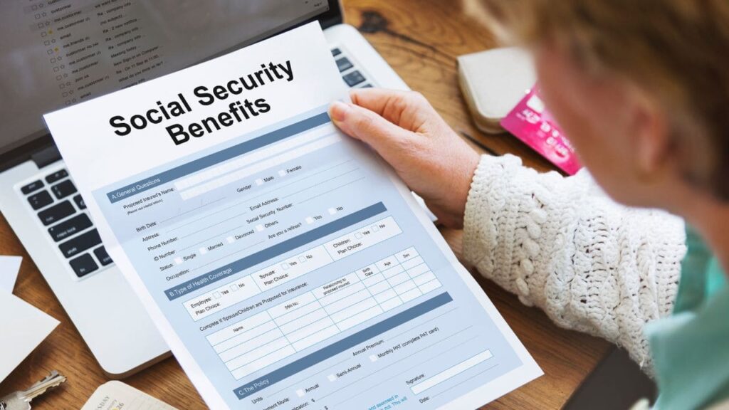 Pensioners over 65 will have access to the next Social Security payment only if they meet two conditions