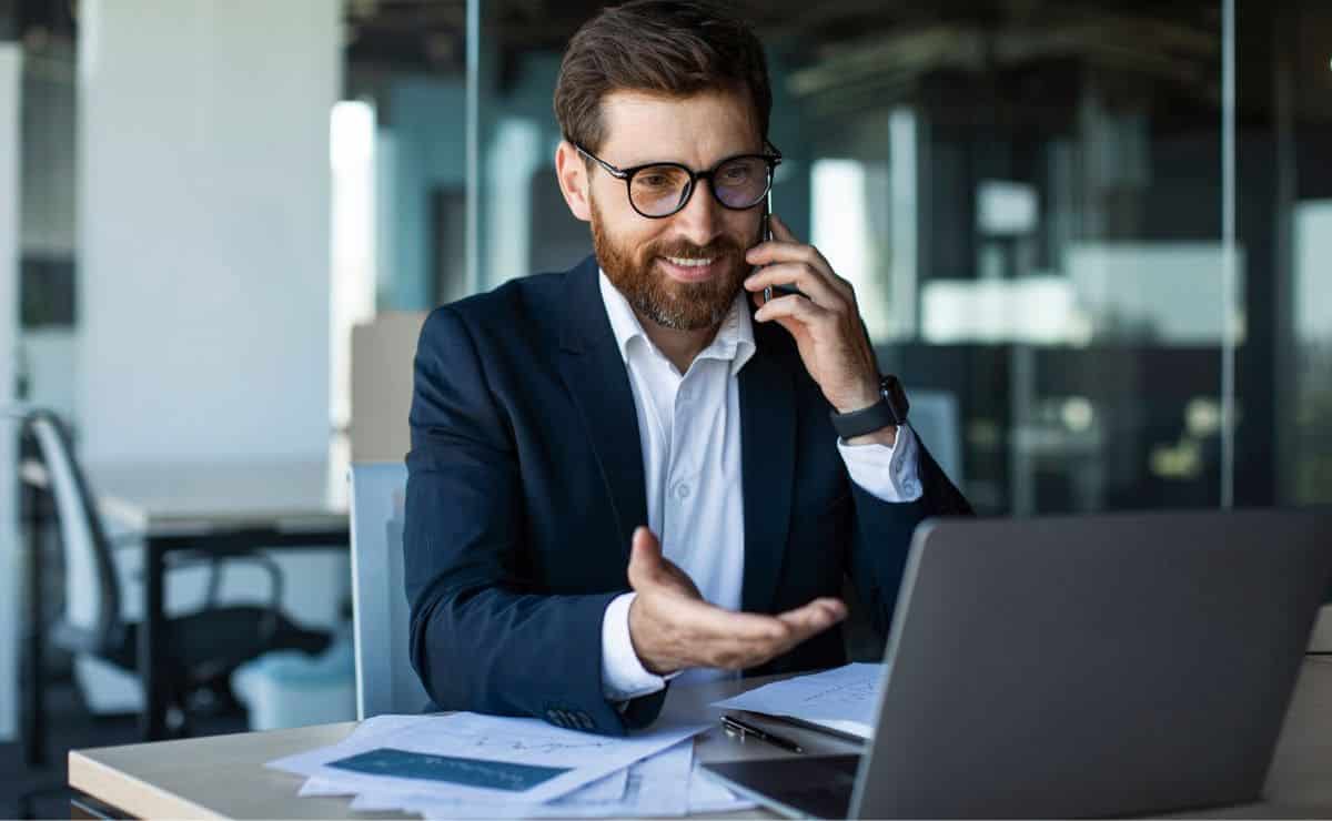 Cambio base de cotización de trabajador autónomo./ Licencia Adobe Stock