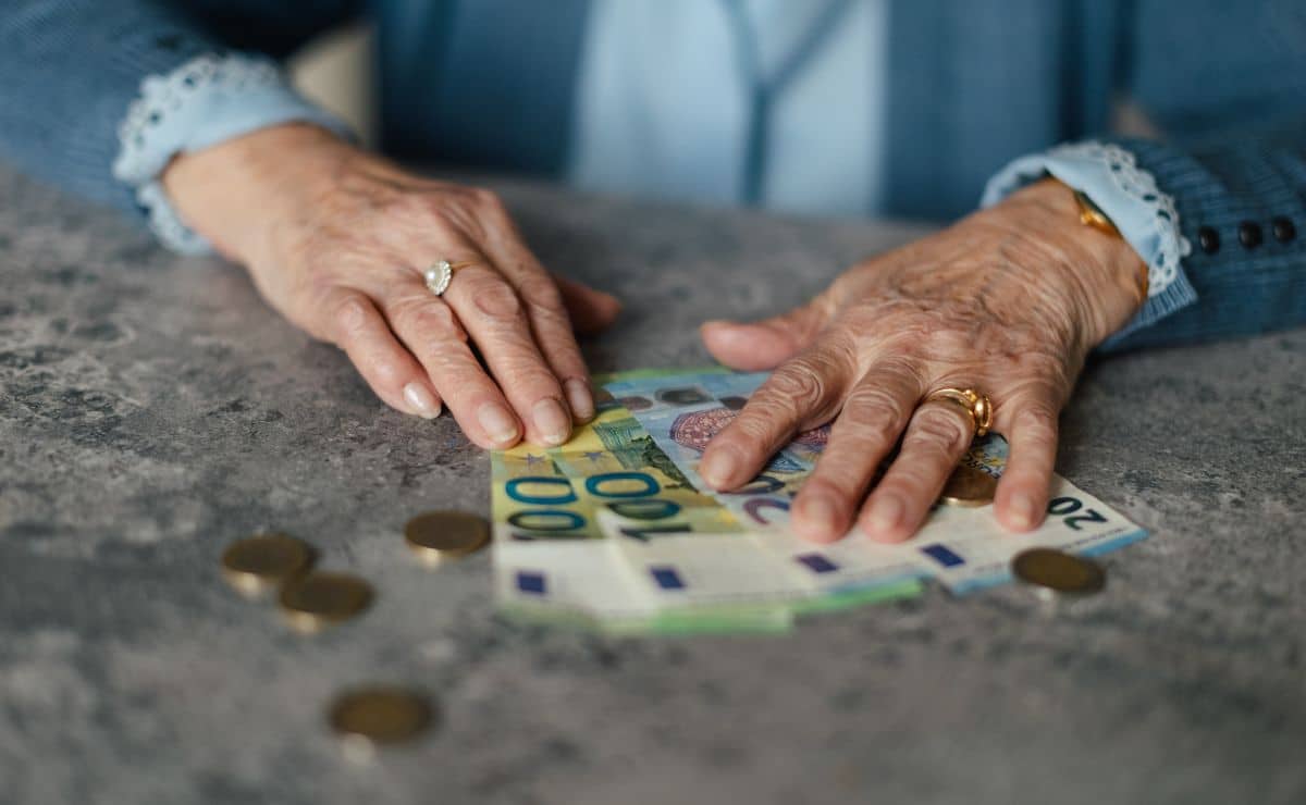 Subida de las pensiones mínimas en 2024 BBVA