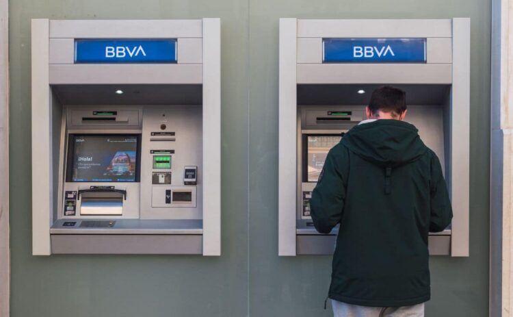 Cuenta bancaria para menores de BBVA./ Licencia Adobe Stock