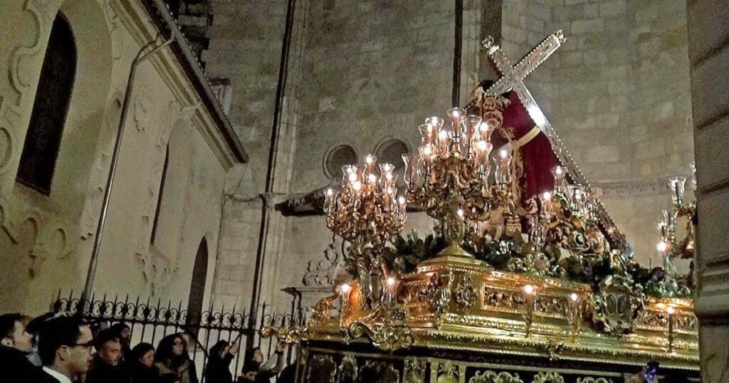 Cristo de la Amargura, Hermandad del Santo Entierro