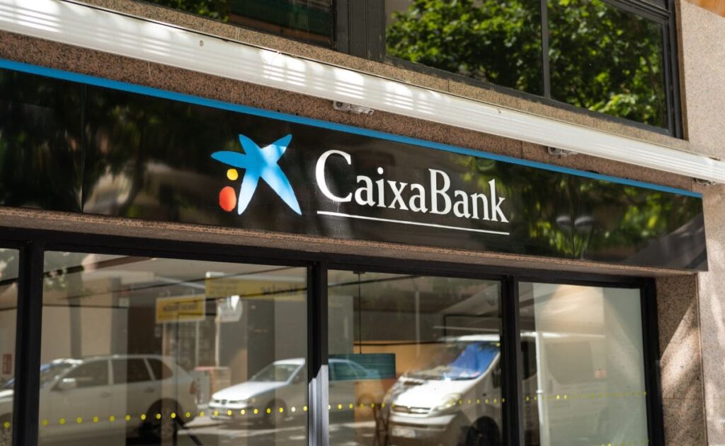 Empleo en CaixaBank./ Licencia Adobe Stock