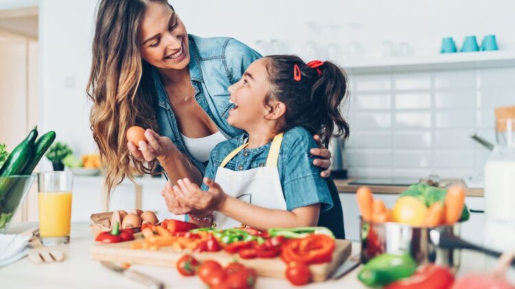 Es fundamental una alimentación saludables desde que somos pequeños / Foto Canva