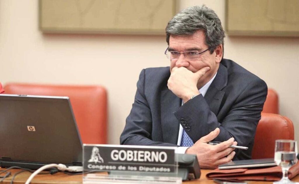 José Luis Escriva Ingreso Mínimo Vital pension pensiones