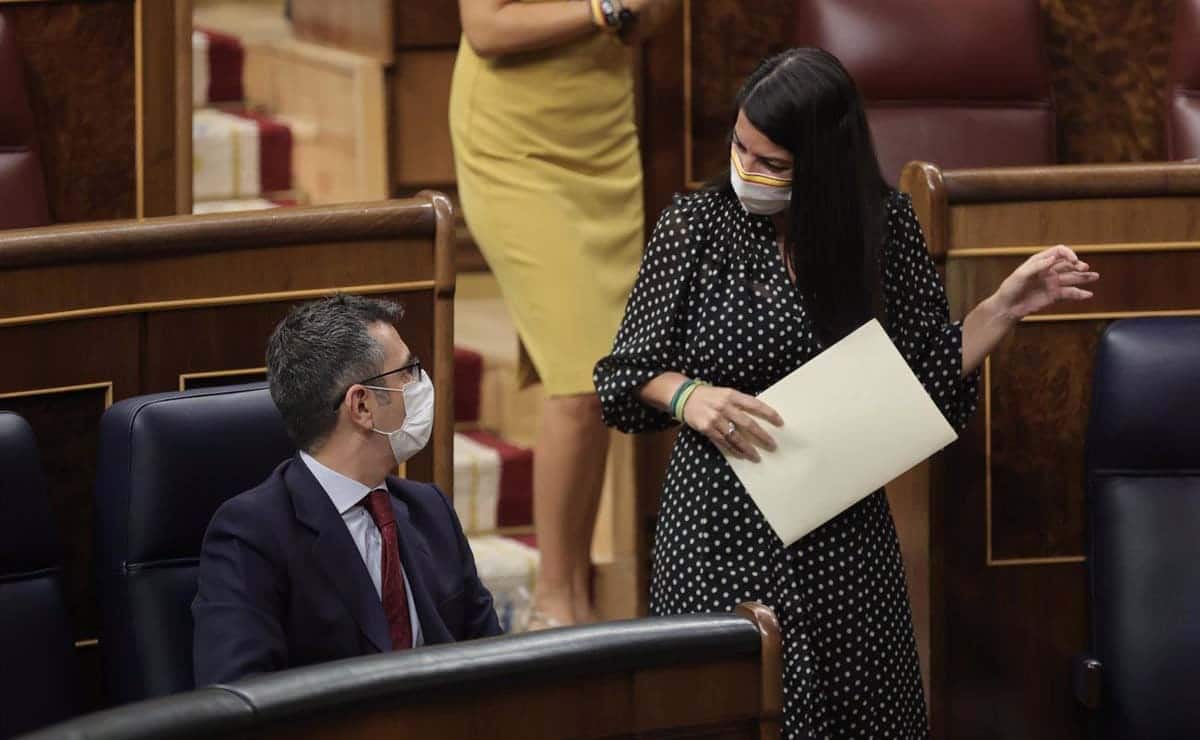 Macarena Olona Felix Bolaños congreso disminuido