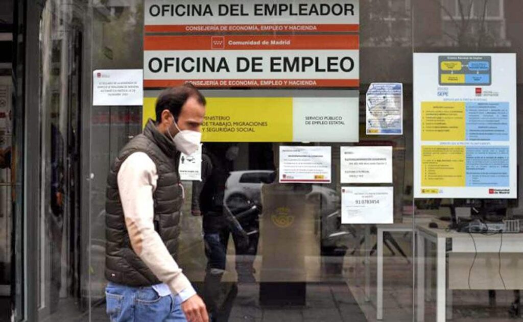 Oficina de empleo paro