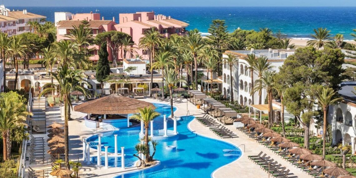 Piscinas del Hotel Melia Zahara Atlanterra, situado en Zahara de los Atunes