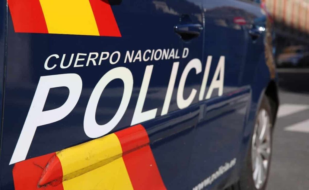 La Policía Nacional detiene a una pareja por abandono y malos tratos sobre su hija con discapacidad