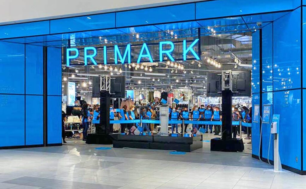 La maleta para viajar más amplia y práctica de Primark