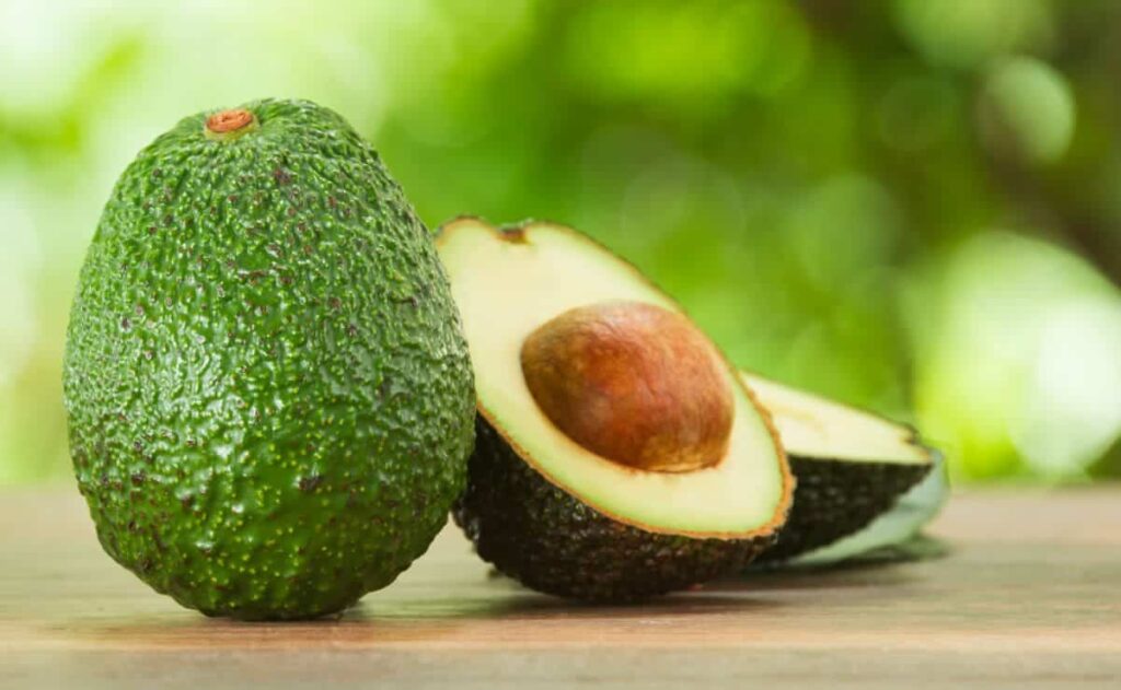 El truco más peligroso para conservar aguacates