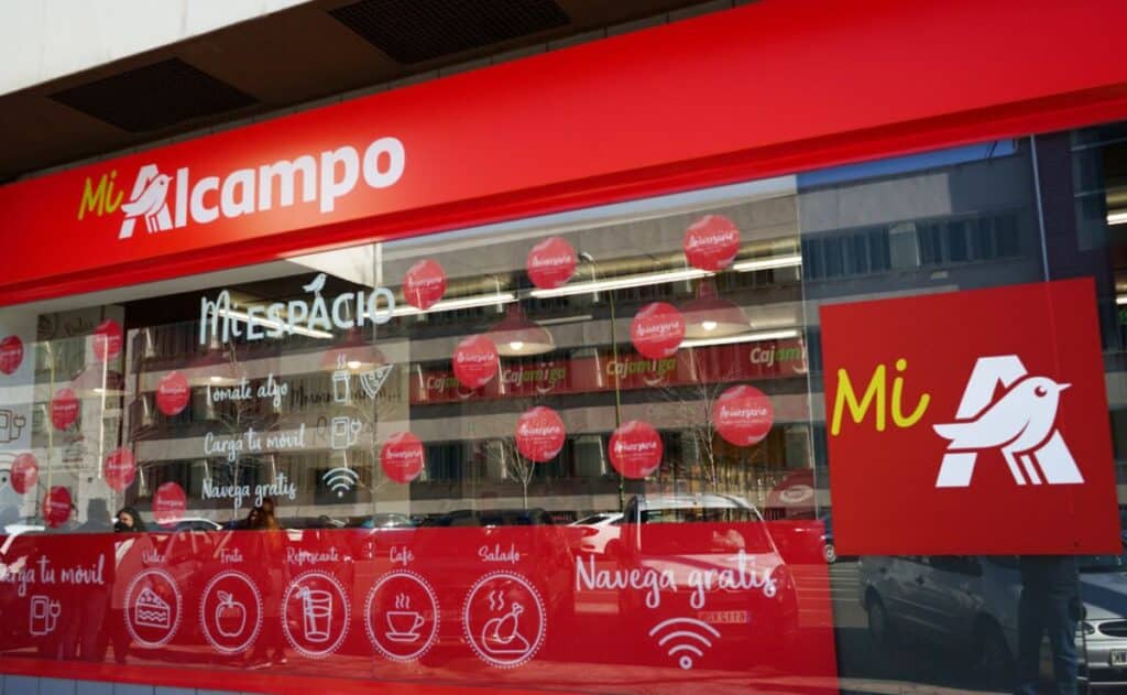 DIA remata el traspaso a Alcampo de 224 de sus tiendas