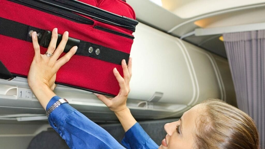 Nuevas condiciones al viajar con maletas de mano en el avión