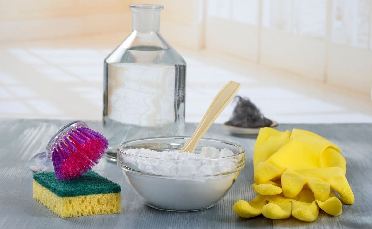 Cosas que puedes (y debes) limpiar con bicarbonato - Hogarmania
