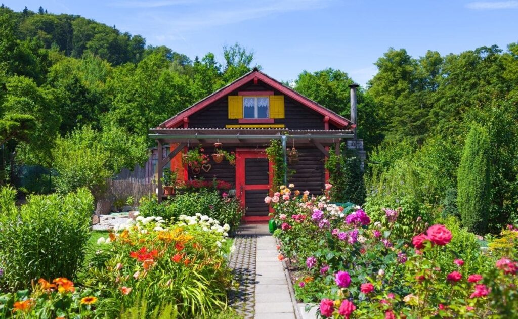 Casa con jardín en parcela