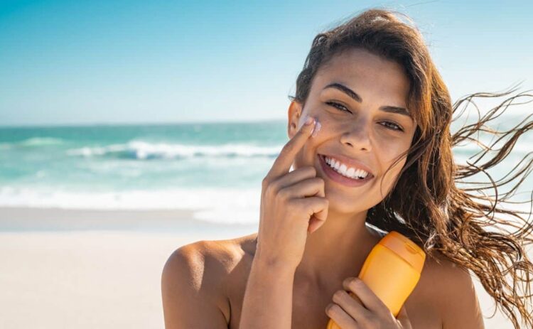 Las 3 cremas solares para rostro más recomendadas por los dermatólogos para proteger la piel