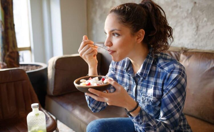 desayuno acido butírico cereales fibra microbiota flora intestinal