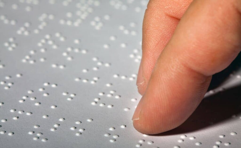 Las personas con discapacidad visual podrán votar en braille en las Elecciones Andalucía 2022