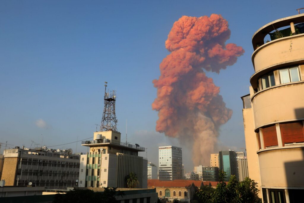 Una explosión en Beirut siembra el caos en la capital de Libano