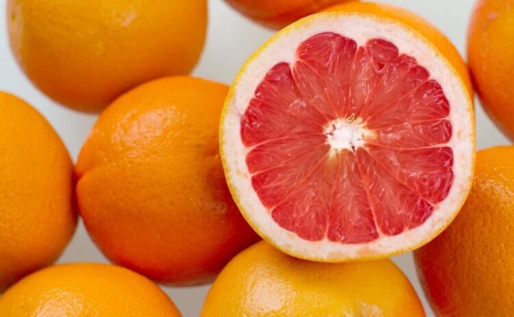 fruta pomelo vitaminas cítrico organismo salud beneficios cuerpo