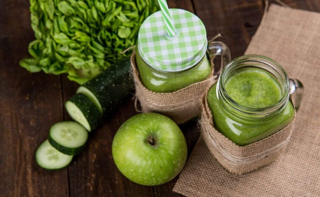 Efectos negativos de tomar mucho jugo verde a diario