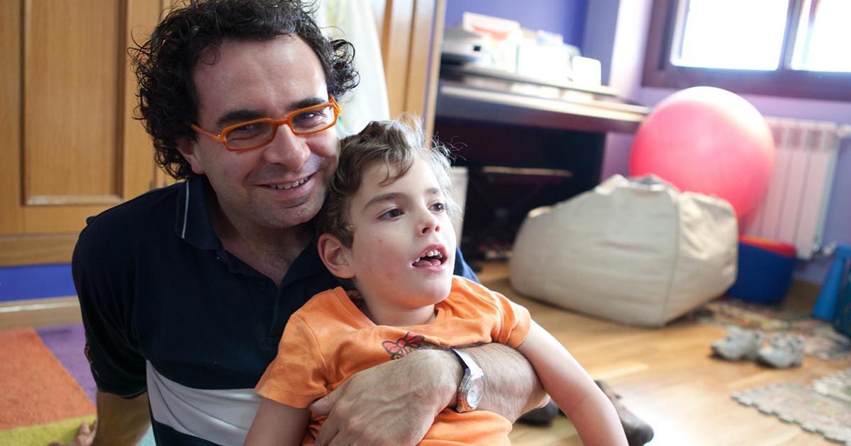 El 'Mago More', padre de un niño con parálisis cerebral: Que el Gobierno  nos deje decidir a qué centros llevamos a nuestros hijos