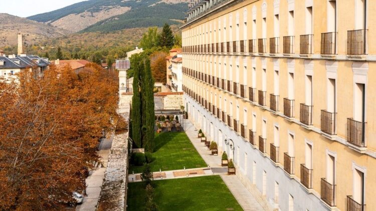 El Parador de La Granja cerca de Madrid para viajar