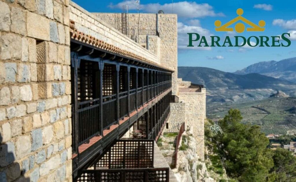 No pagues de más: Así puedes alojarte más barato en los Paradores de España este otoño