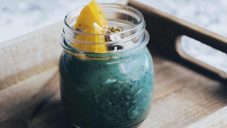 Pudín de chía con espirulina