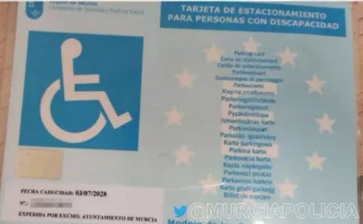 Tarjeta de estacionamiento para personas con discapacidad de Murcia