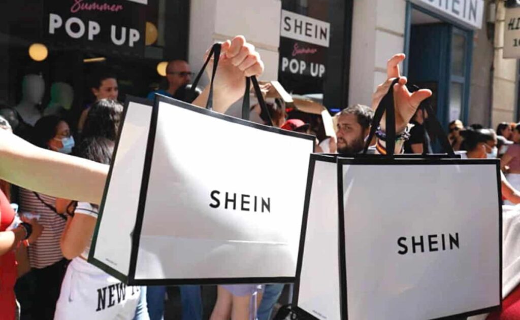 Shein se apunta a la moda sostenible