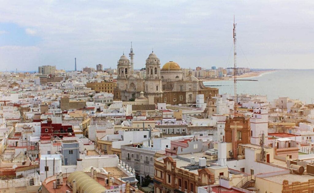 La inmobiliaria Haya Real Estate cuenta con más de 290 viviendas a la venta en la provincia de Cádiz