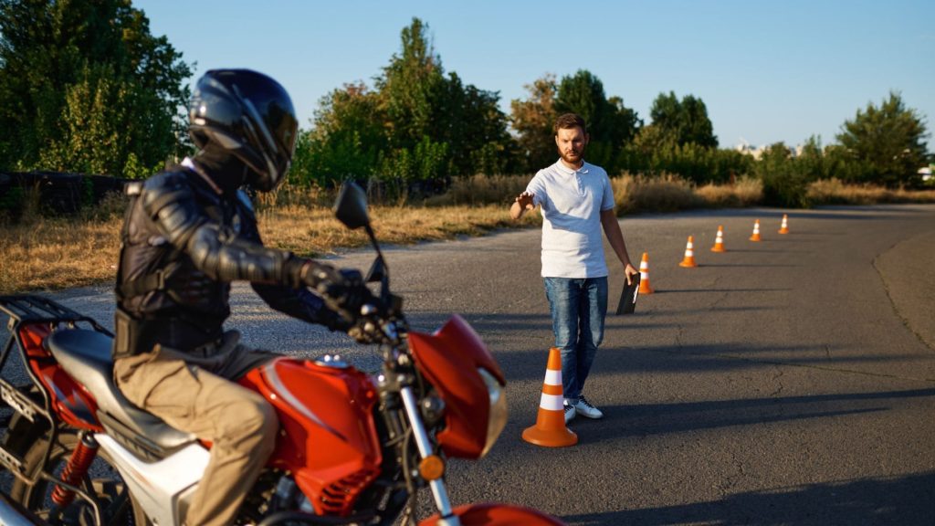 La DGT exigirá un curso para conducir motos de 125 aun teniendo el permiso B