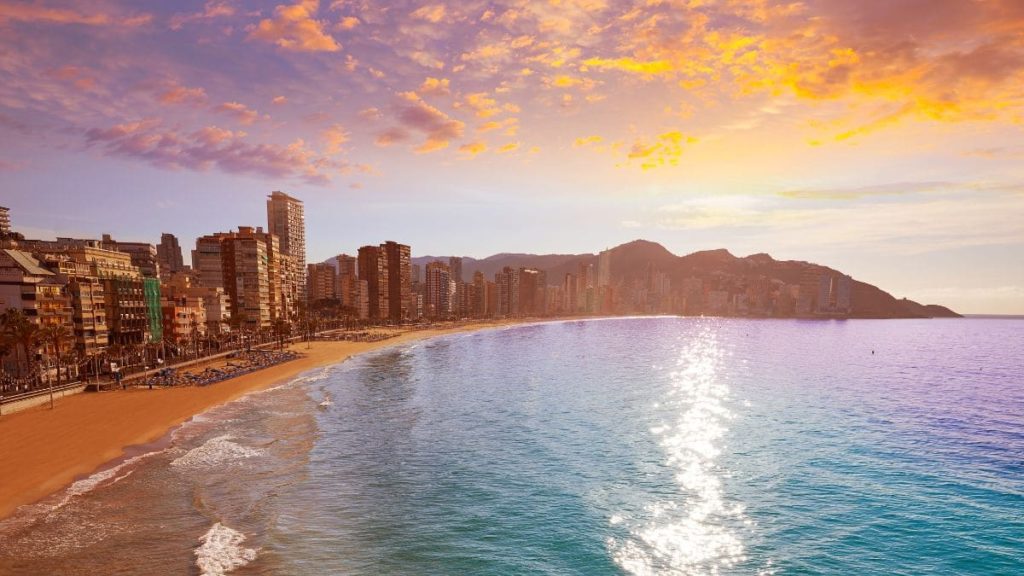 Benidorm, uno de los destinos que encontramos en la Costa Blanca