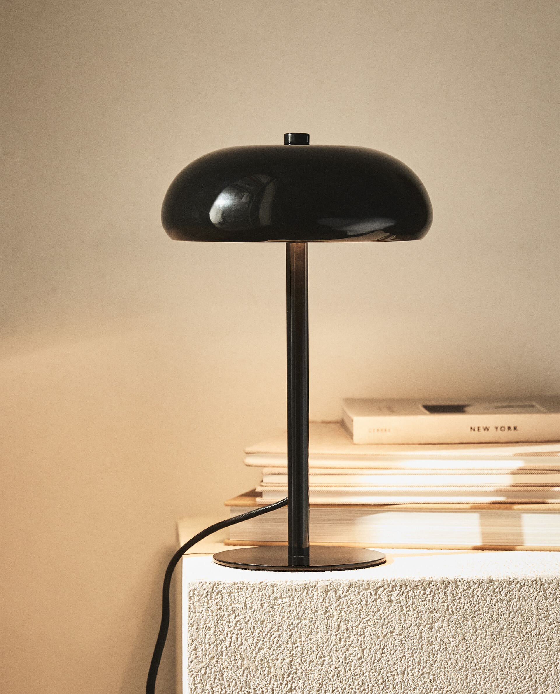 Lámpara de mesa de Zara Home