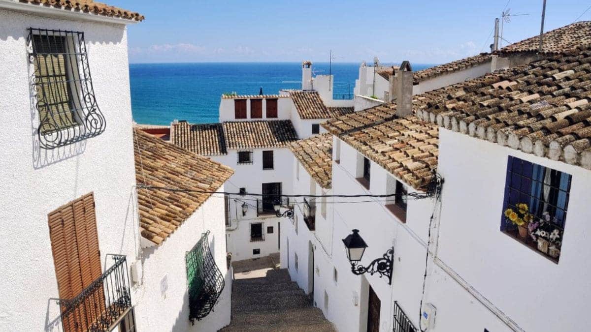 Altea es el pueblo de España que se parece a Santorini