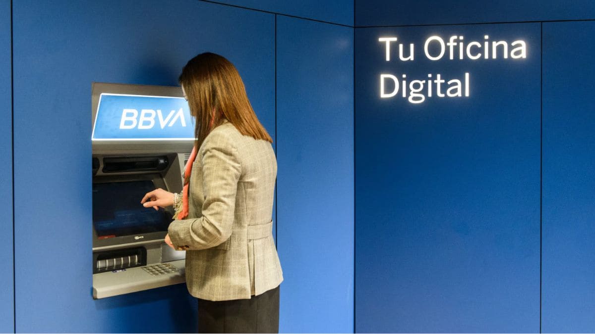 BBVA ofrece un 'pack' de viaje gratuito