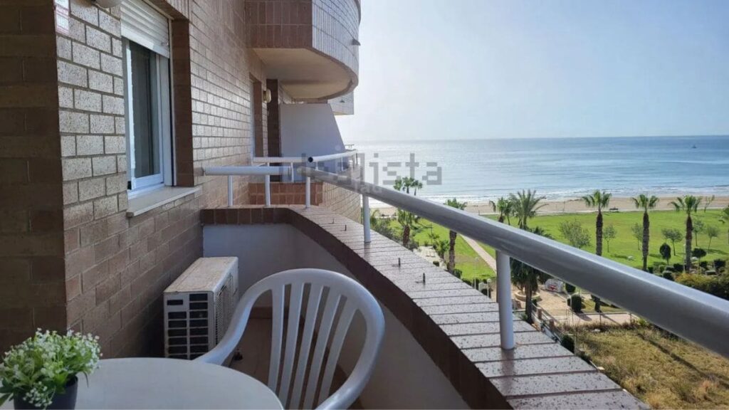 Casa a la venta a pie de playa./ Foto de Idealista