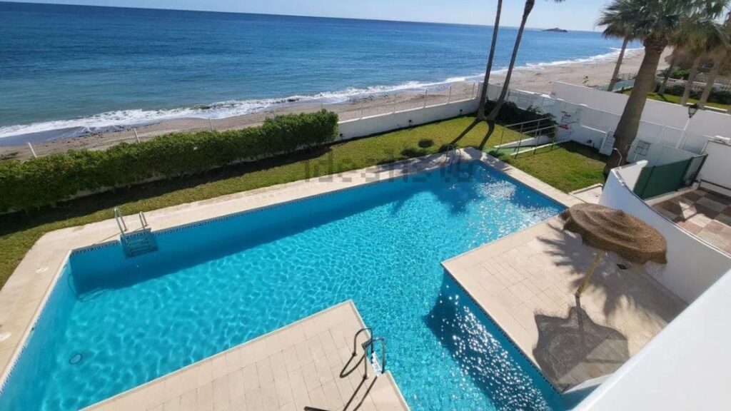 Vivienda con vistas al mar a la venta en Andalucía./ Foto de Idealista