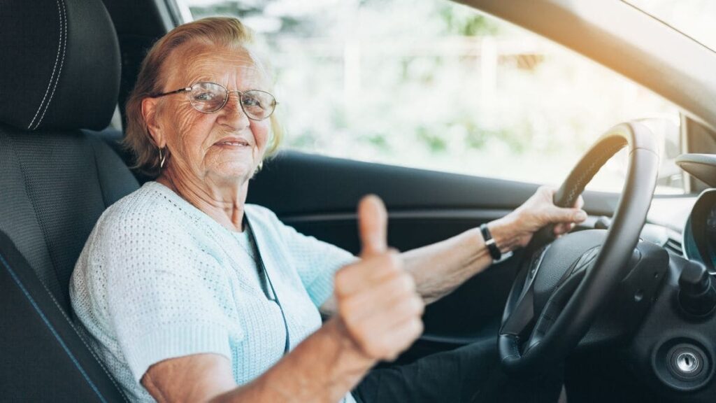 La DGT da varios consejos de conducción a las personas mayores