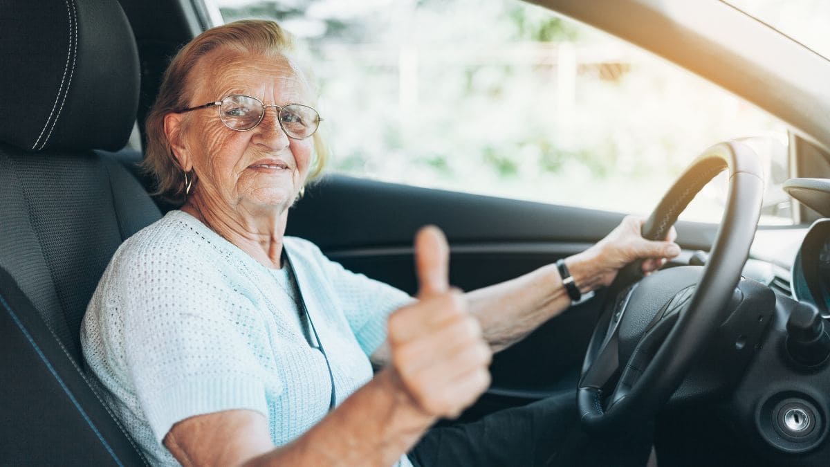 La DGT da varios consejos de conducción a las personas mayores