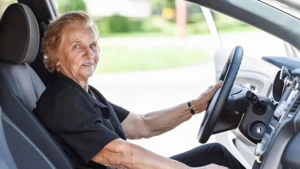 La DGT habla sobre la edad a la que deben de dejar de conducir las personas mayores