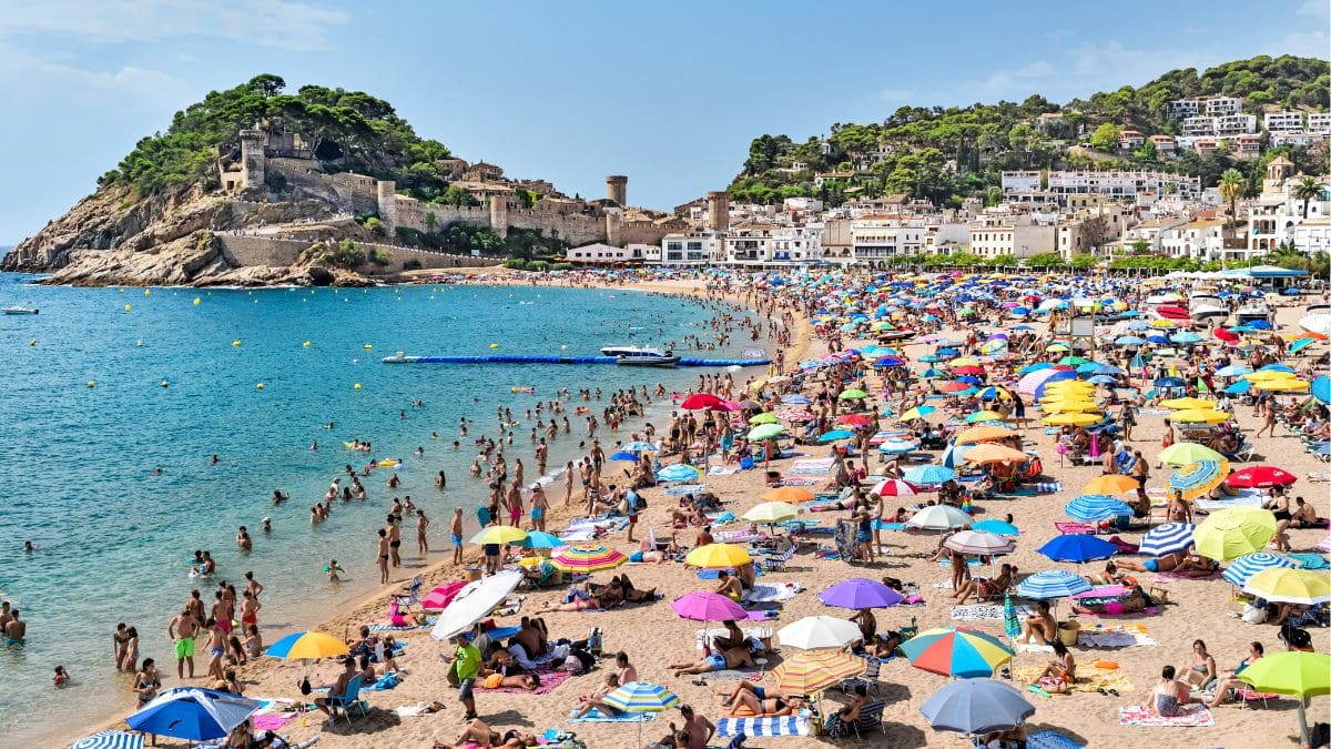 Descuentos para viajar con Renfe a la playa en verano de 2024