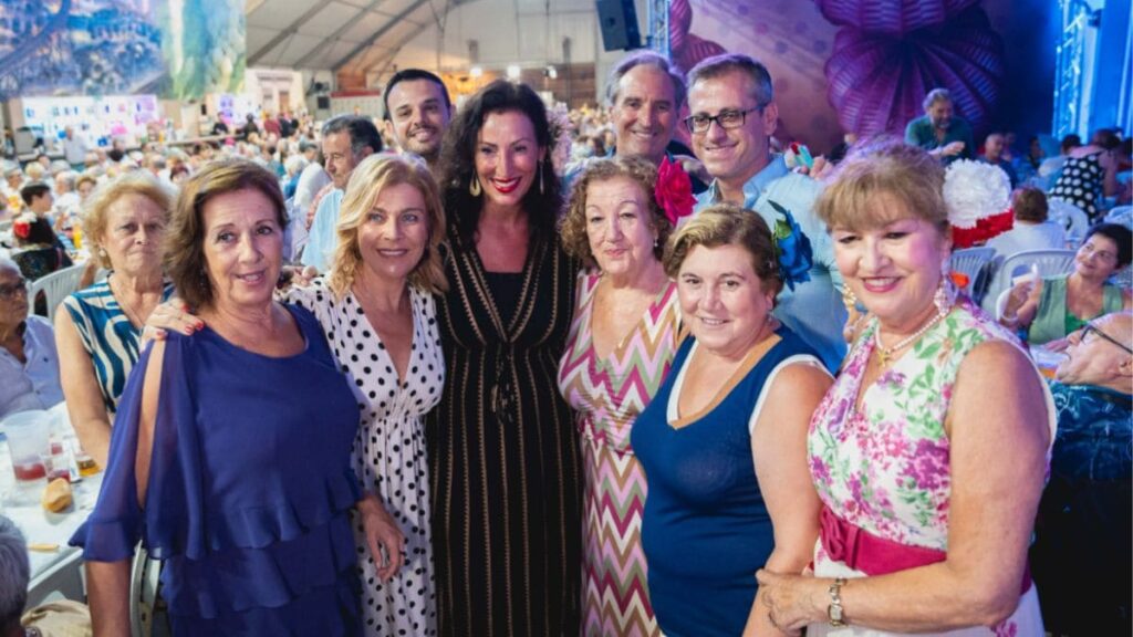 El homenaje a las personas mayores en la Feria de Almería