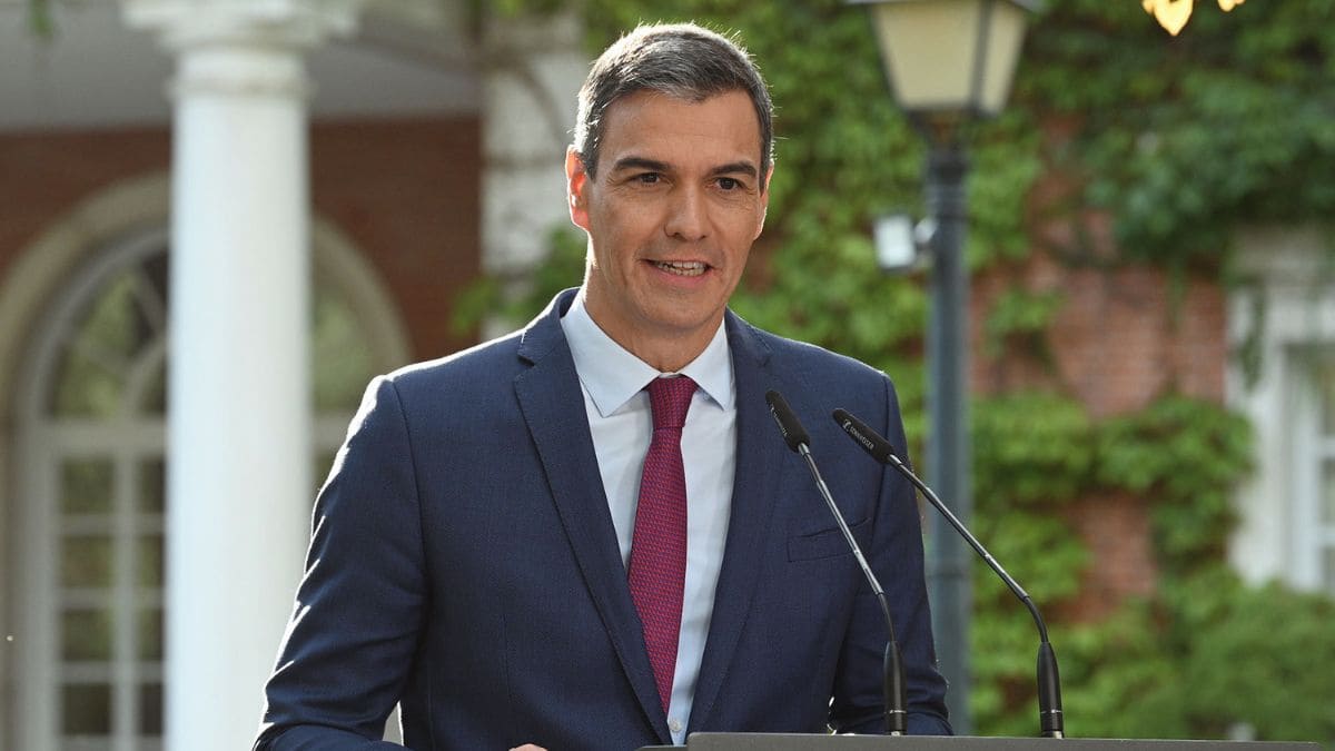 Pedro Sánchez, presidente del Gobierno de España baja laboral incapacidad temporal