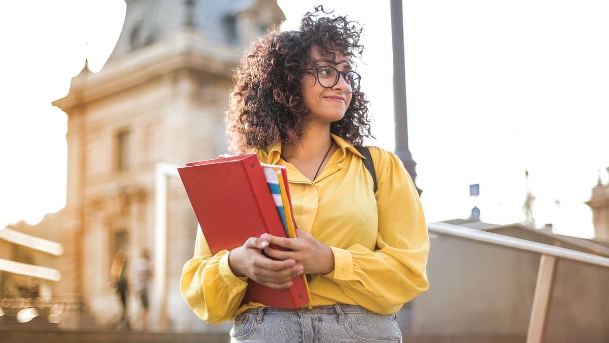 Fundación ONCE lanza una beca 'erasmus' para poder estudiar por el extranjero